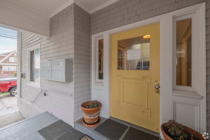 1832 Fruitvale Ave, Oakland, CA for sale - Building Photo - Image 3 of 10