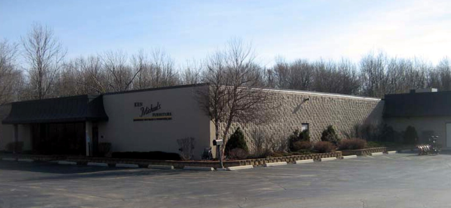 4140 S 108th St, Greenfield, WI à vendre Photo principale- Image 1 de 6