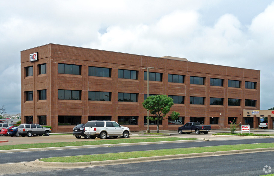 1711 E Central Texas Expy, Killeen, TX for lease - Building Photo - Image 3 of 14