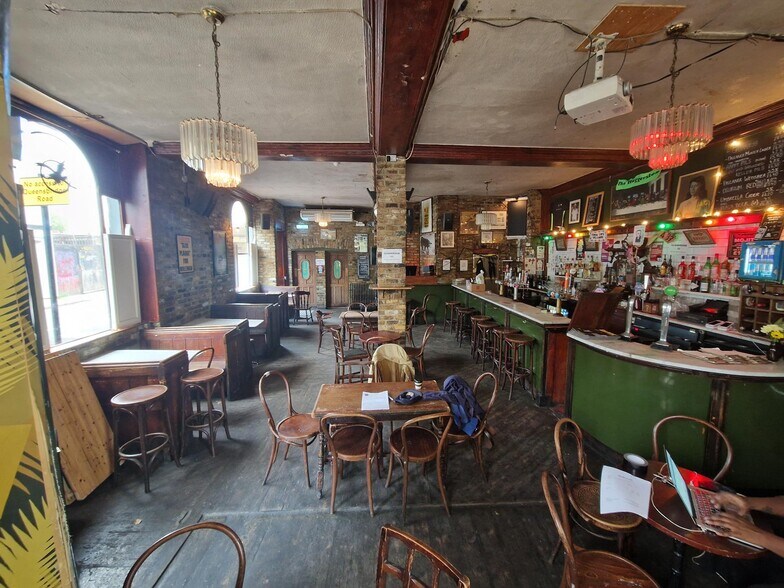 438-438A Kingsland Rd, Londres à vendre - Photo du bâtiment - Image 3 de 9