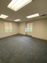 3140 Governors Place Blvd, Dayton, OH for lease Interior Photo- Image 2 of 3