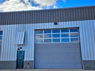 Plus de détails pour 7 Straightaway Dr, Pontiac, MI - Spécialité à vendre