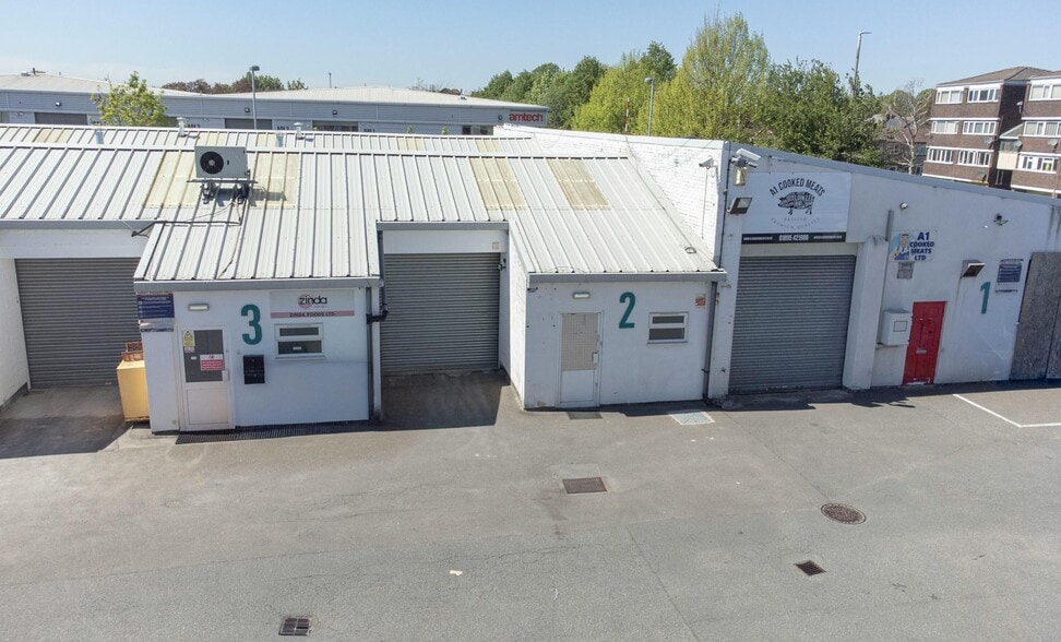 Horton Rd, West Drayton for lease - Primary Photo - Image 1 of 2