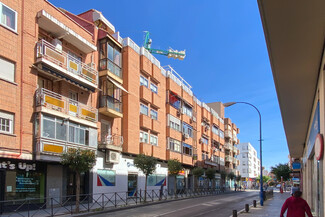 Plus de détails pour Avenida Fuenlabrada, 64, Leganés - Multi-résidentiel à vendre