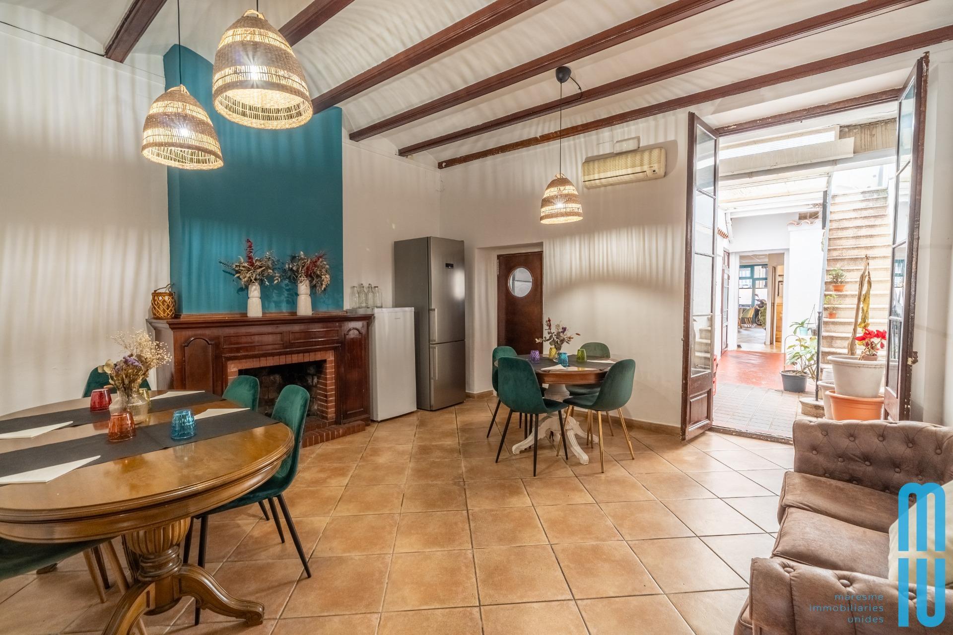 Retail in Arenys de Mar, Barcelona for lease Interior Photo- Image 1 of 24