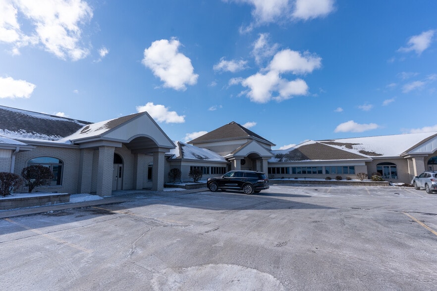 1001 Truman St, Kimberly, WI for sale - Primary Photo - Image 1 of 4