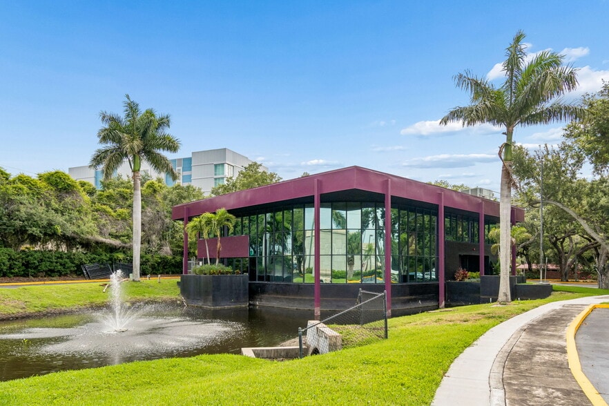 19995 US Highway 19 N, Clearwater, FL for sale - Building Photo - Image 2 of 36