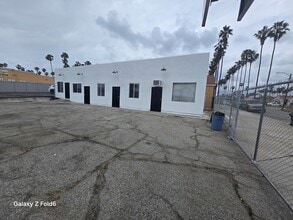 3739 W Slauson Ave, Los Angeles, CA à louer Photo du bâtiment- Image 2 de 2