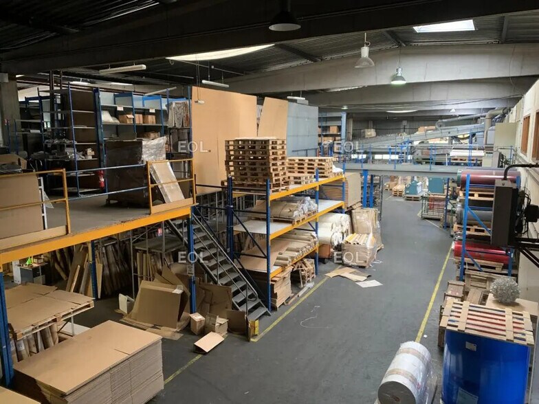 Industriel dans SAINT-OUEN-L'AUMONE à louer - Photo du bâtiment - Image 2 de 12