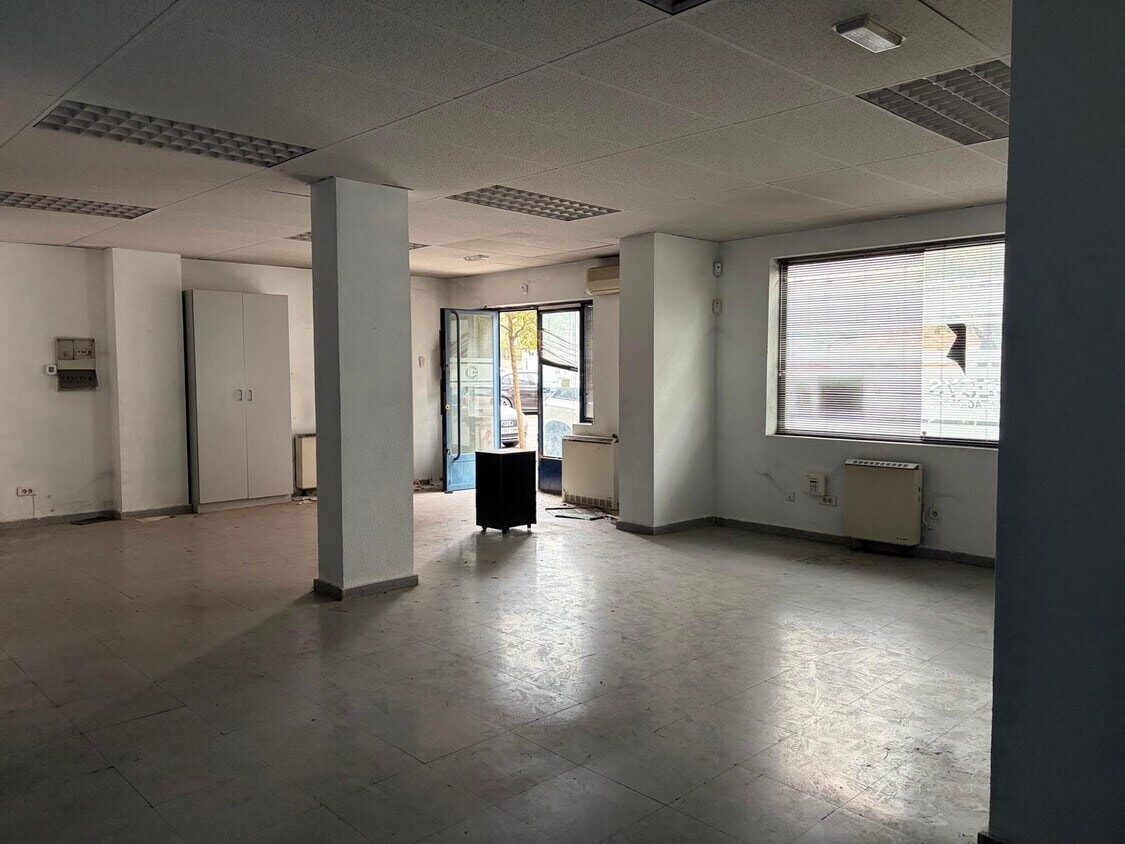 Coslada, MAD 28821 - Unit Puerta 08, Esc. 8 - - Interior Photo - Image 2 of 10