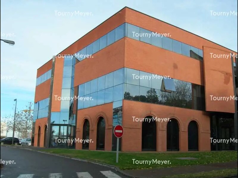 Office in Colomiers for lease Building Photo- Image 1 of 6
