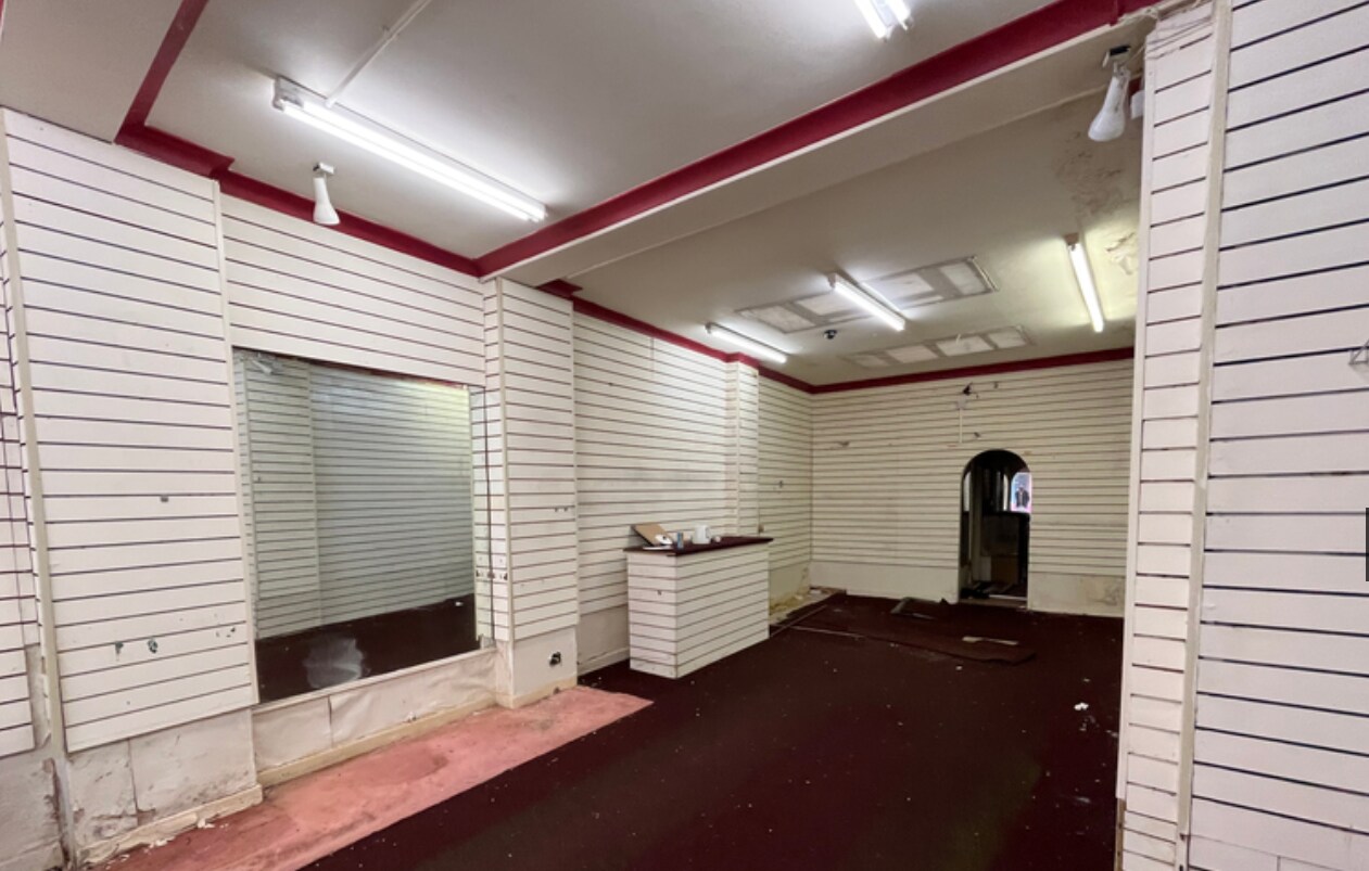 10 Market St, Stourbridge for lease Interior Photo- Image 1 of 5