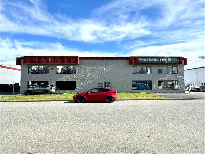 19640 Landmark Way, Langley, BC à louer - Photo du bâtiment - Image 3 de 8