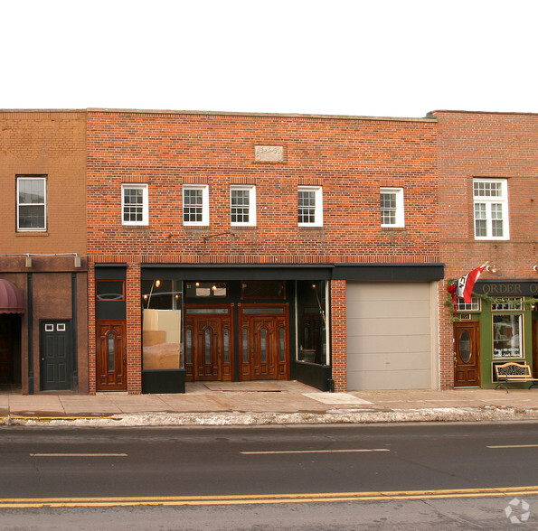 106 Court St, Middletown, CT à vendre - Photo principale - Image 1 de 1