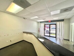 3425 NW 73rd Ave, Miami, FL for lease Interior Photo- Image 2 of 21