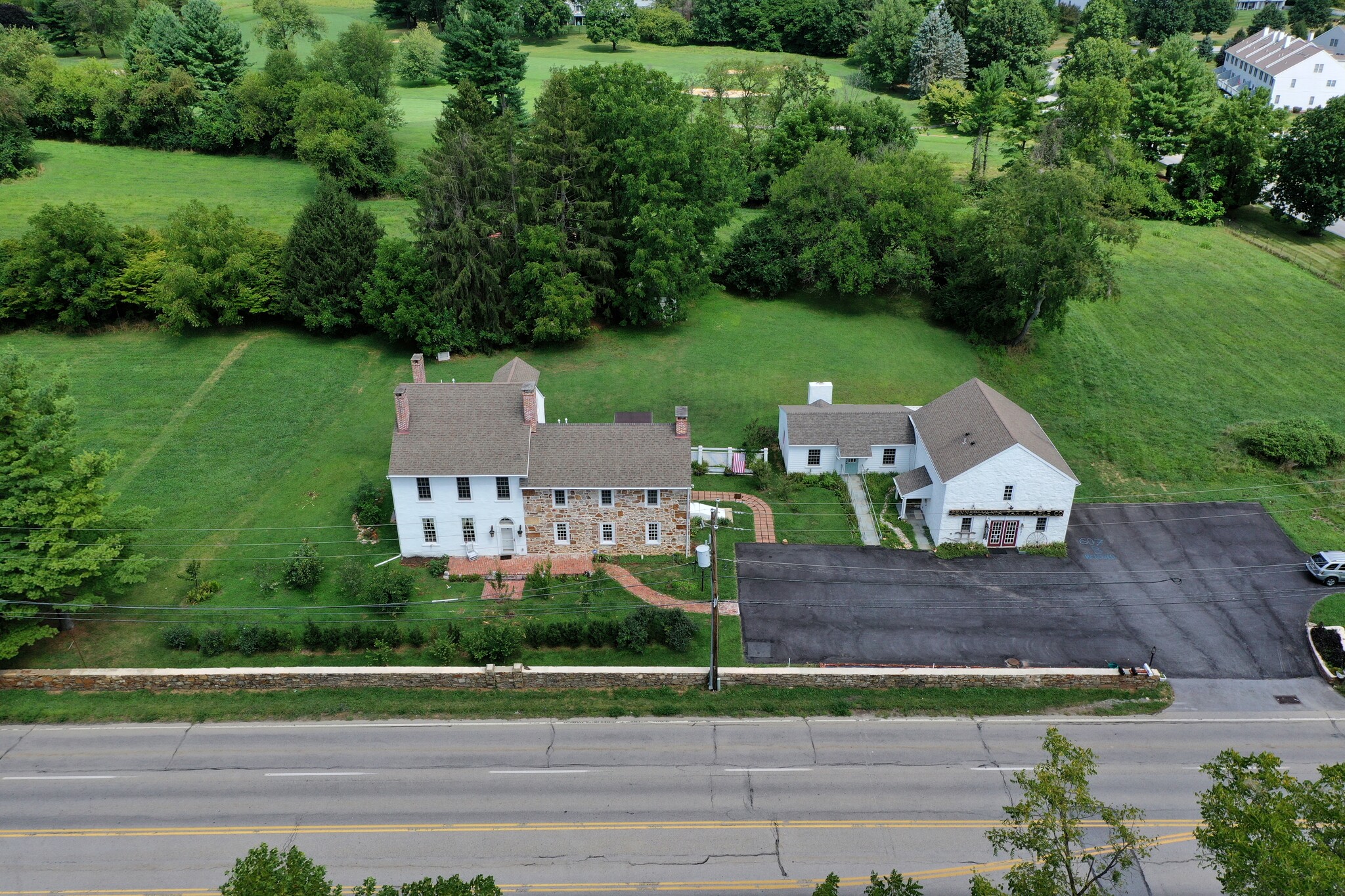 609 W Lincoln Hwy, Exton, PA à vendre Photo du bâtiment- Image 1 de 1