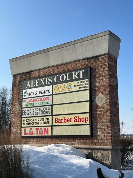 322-340 W Main St, Carpentersville, IL à louer - Photo du bâtiment - Image 3 de 3