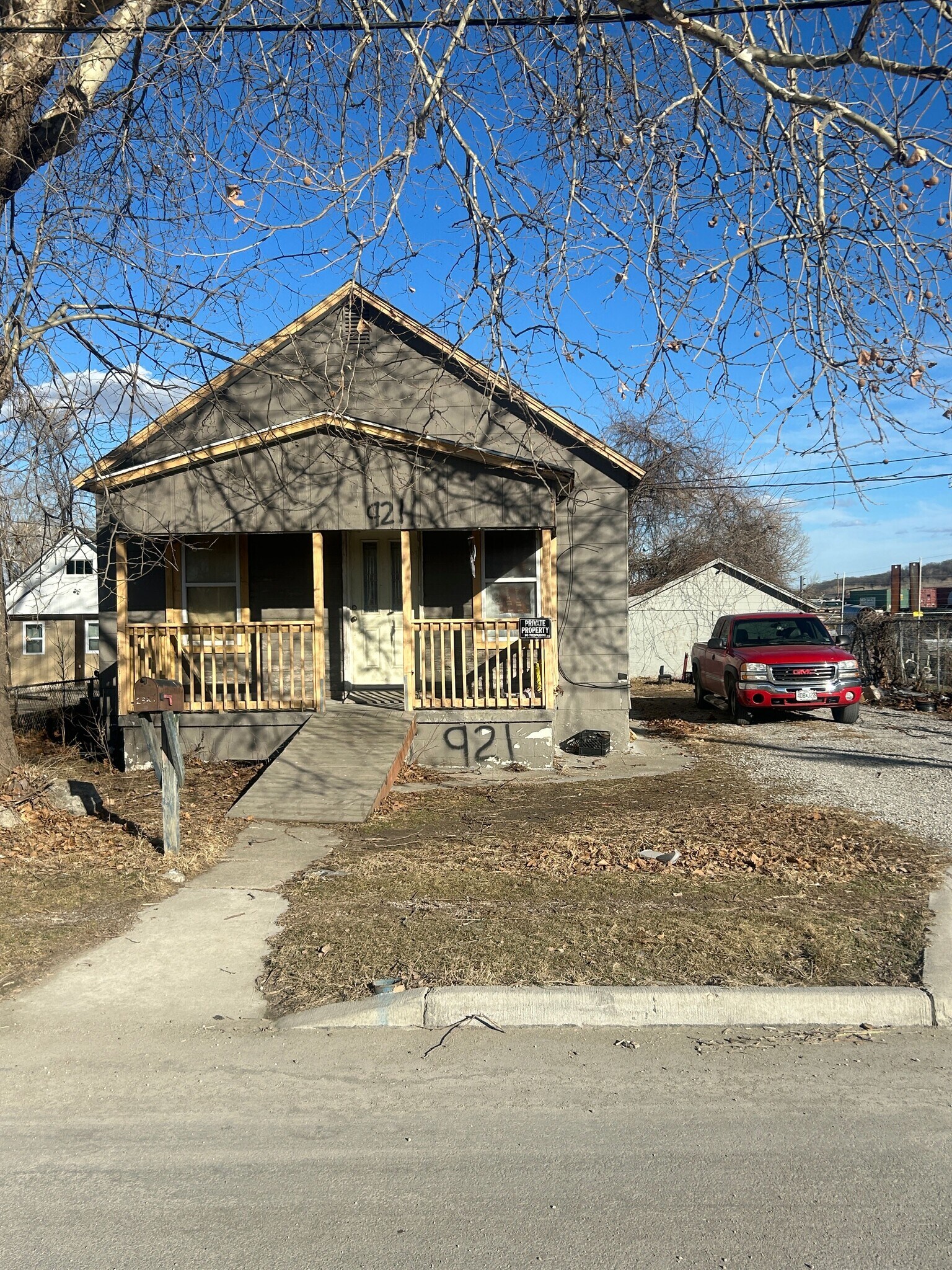 921 N Monroe Ave, Kansas City, MO for sale Primary Photo- Image 1 of 2
