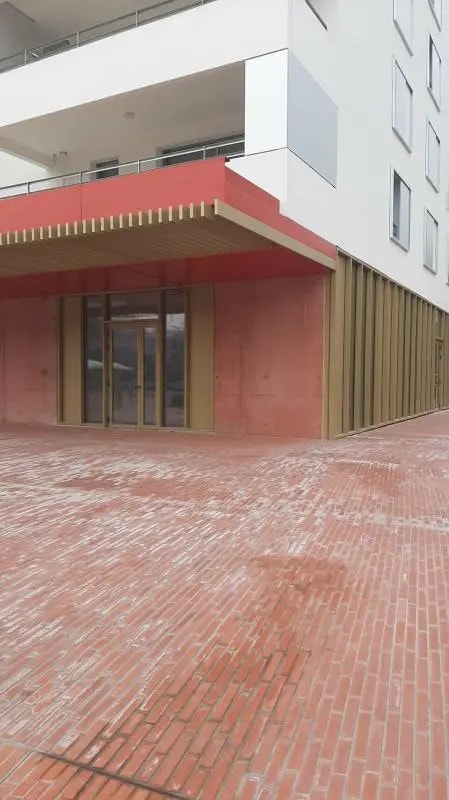 37 Avenue Jean Moulin, Toulouse for sale Building Photo- Image 1 of 4
