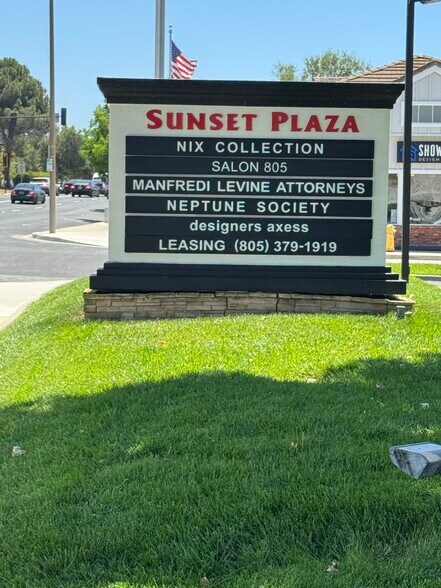 3262 E Thousand Oaks Blvd, Westlake Village, CA à louer - Photo du bâtiment - Image 2 de 9