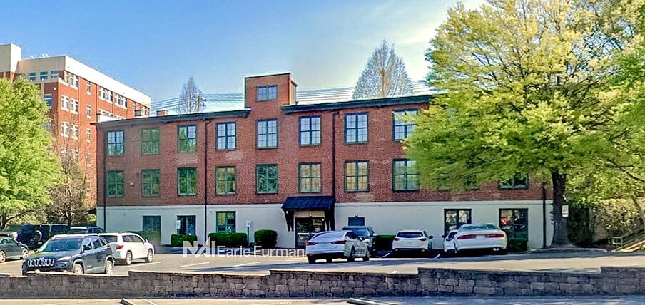 104 N Daniel Morgan Ave, Spartanburg, SC for lease - Building Photo - Image 1 of 19