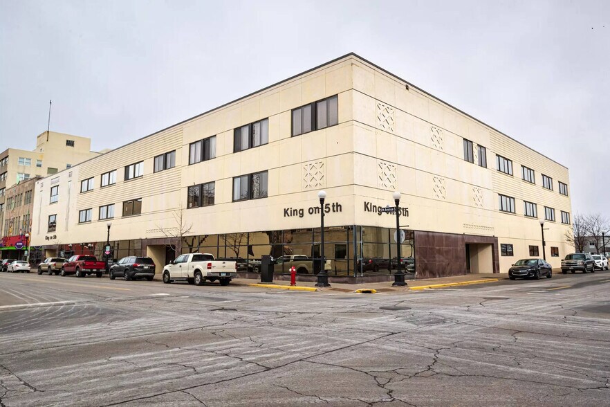 505 King St, La Crosse, WI à louer - Photo du bâtiment - Image 1 de 7