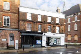 Plus de détails pour 165 High St, Dorking - Commerce de détail à louer