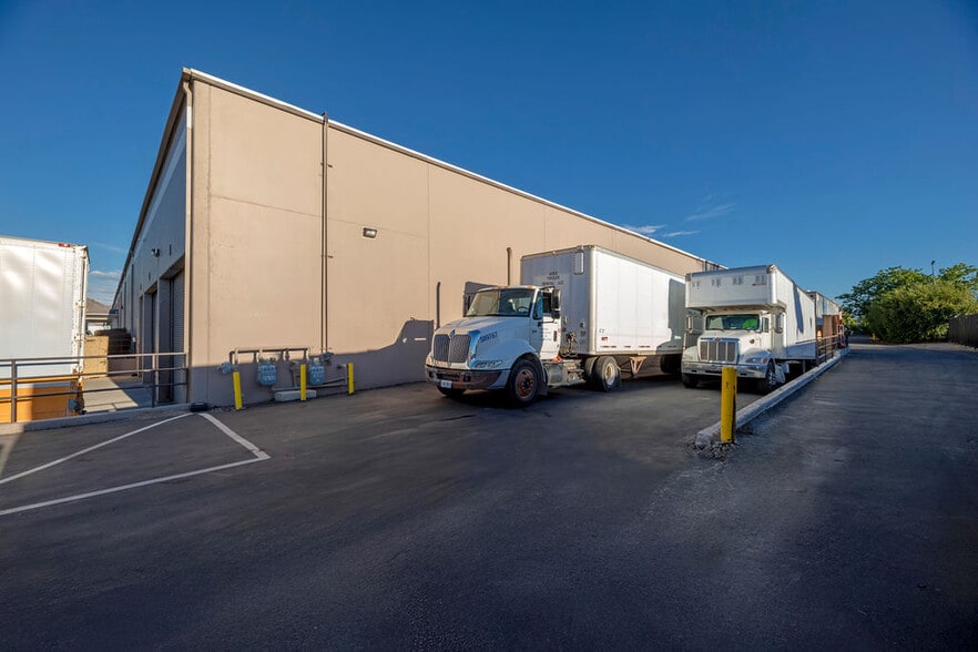 4900-4904 Ampere Dr, Reno, NV for lease - Building Photo - Image 3 of 20