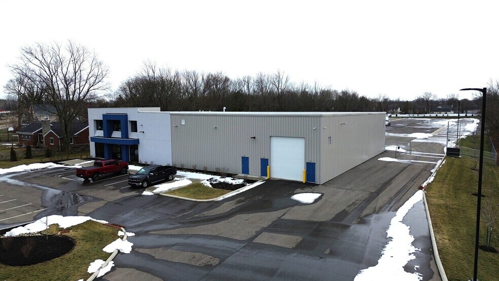 6892 Salem Ave, Clayton, OH à louer - Photo du bâtiment - Image 2 de 5