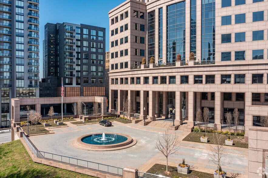 1420 Peachtree St NE, Atlanta, GA à louer - Photo du bâtiment - Image 2 de 10