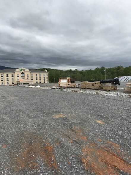 1018 Cosby Hwy, Newport, TN à louer - Autre - Image 2 de 13