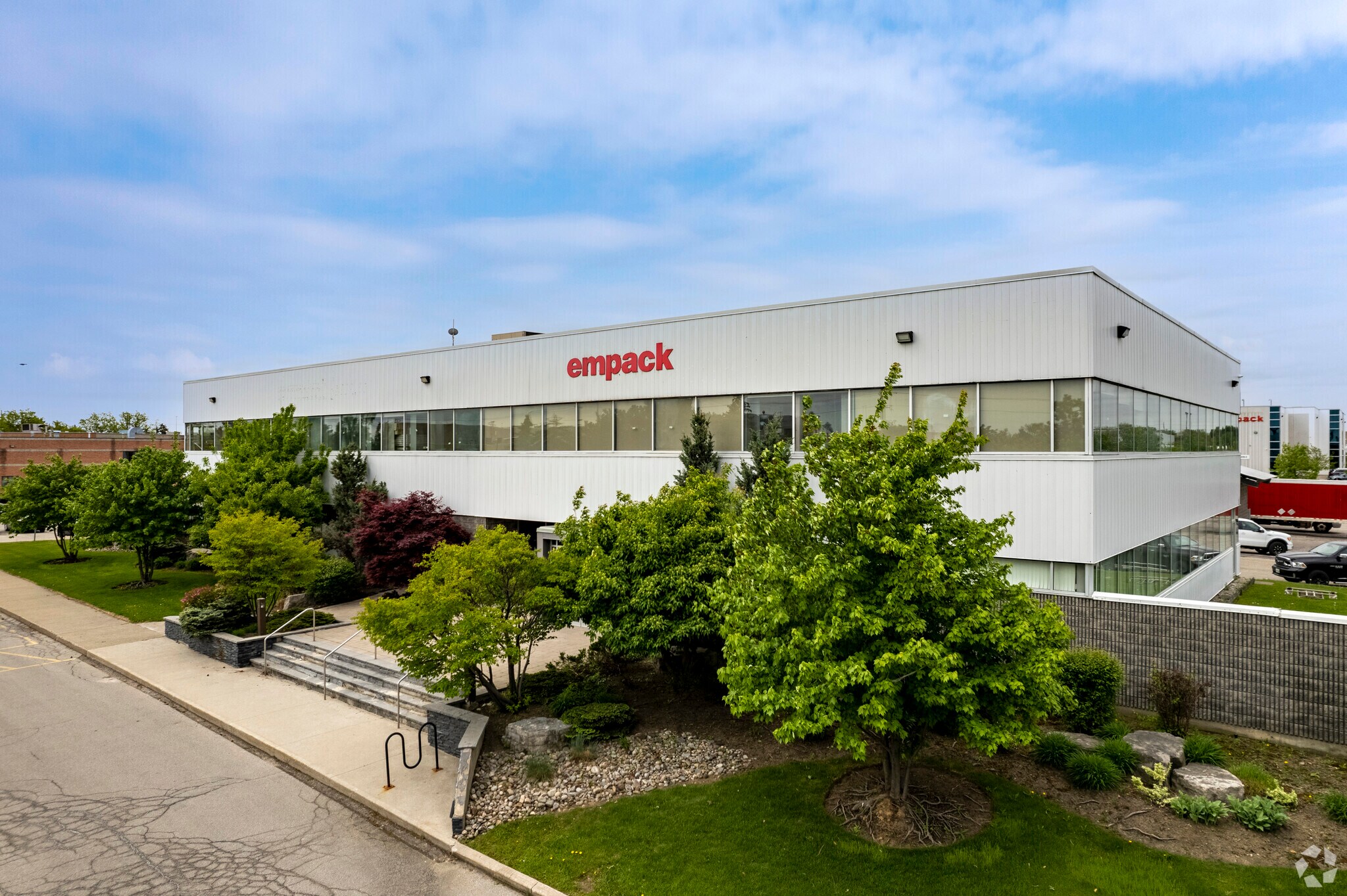 98 Walker Dr, Brampton, ON for sale Primary Photo- Image 1 of 1