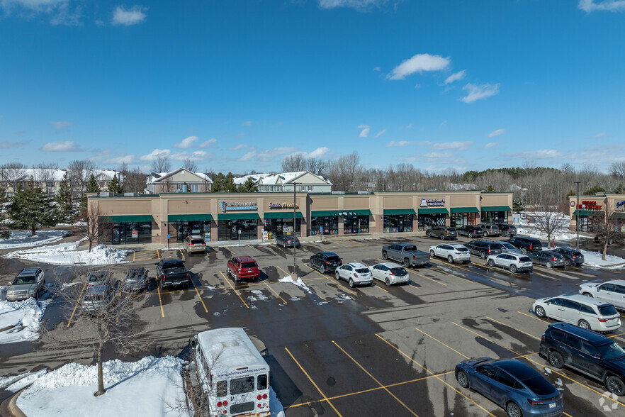 1037-1055 Helmo Ave N, Oakdale, MN for lease - Building Photo - Image 2 of 7