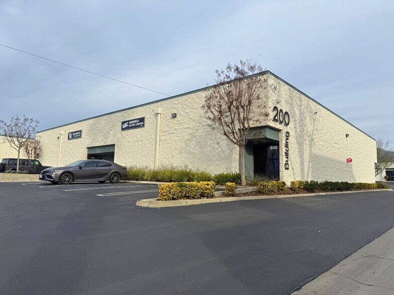 1495 W 9th St, Upland, CA for lease - Building Photo - Image 3 of 5