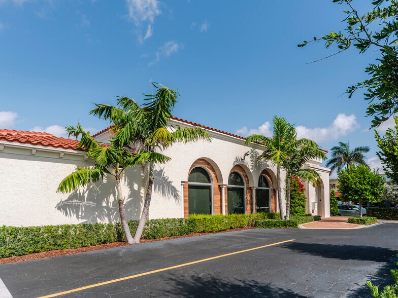 880 E Palmetto Park Rd, Boca Raton, FL à vendre - Photo du bâtiment - Image 3 de 19