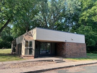 Plus de détails pour 17833 Hutchins Dr, Minnetonka, MN - Bureau à vendre
