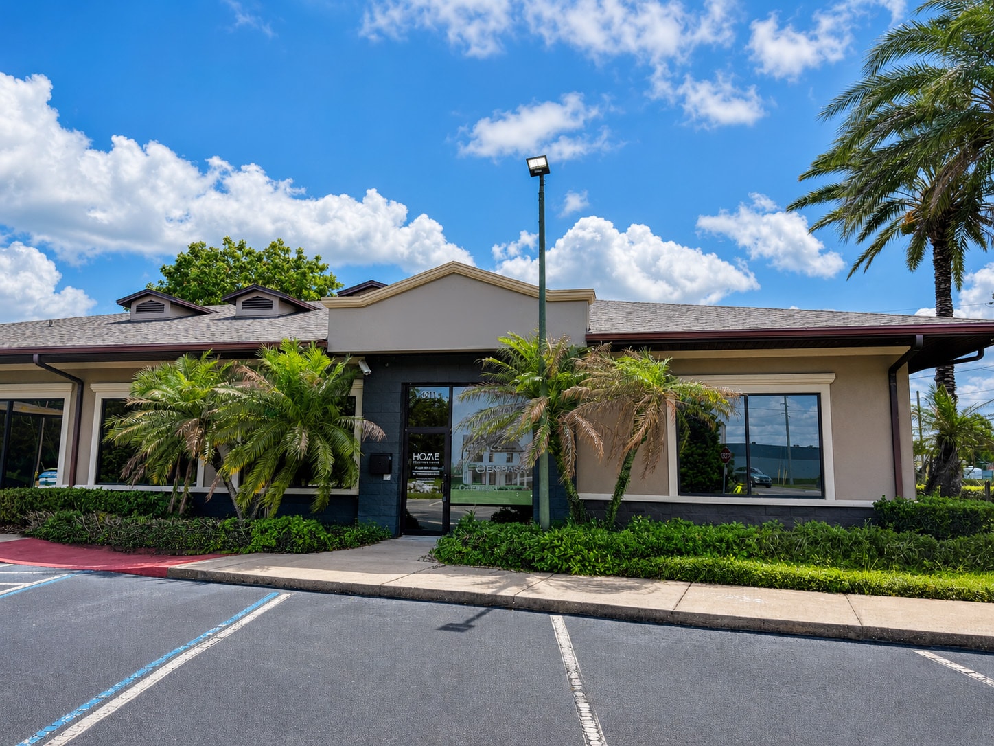 6211 Edgewater Dr, Orlando, FL for lease Building Photo- Image 1 of 8