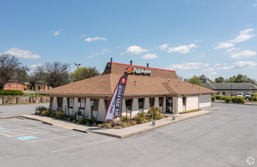 761 Hanover Pike, Hampstead, MD for lease - Primary Photo - Image 1 of 3