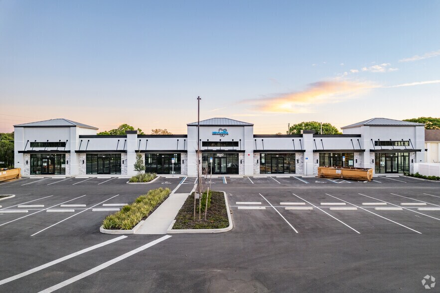 18660 US Highway 441, Mount Dora, FL à louer - Photo du bâtiment - Image 3 de 15