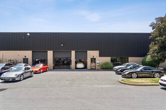 904-926 Springdale Dr, Exton, PA for lease Building Photo- Image 2 of 5