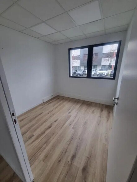 Bureau dans Saint-Herblain à louer - Photo intérieure - Image 2 de 12