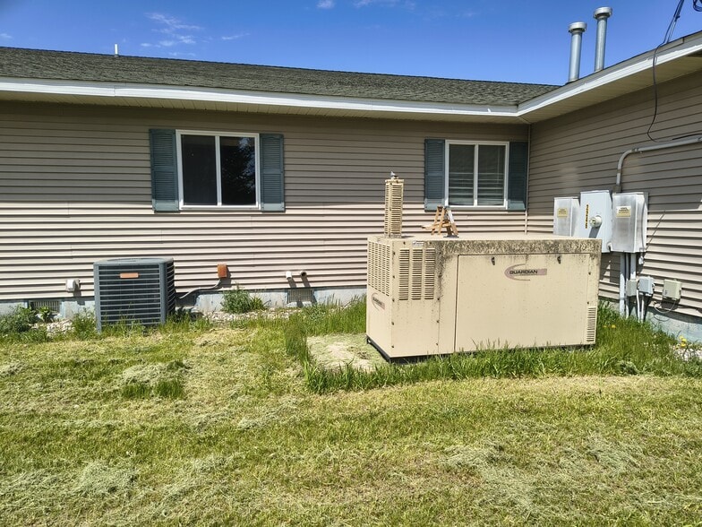 2246 Cemetery Rd, Gladwin, MI for sale - Building Photo - Image 3 of 5