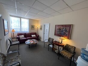 1244 Clairmont Rd, Decatur, GA for lease Interior Photo- Image 2 of 7