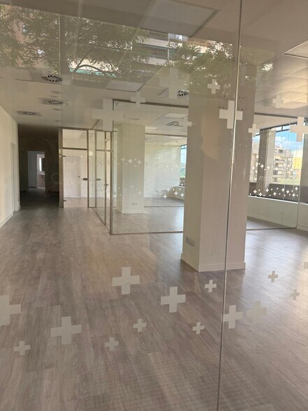 Retail in Cáceres, Cáceres for lease - Building Photo - Image 3 of 22