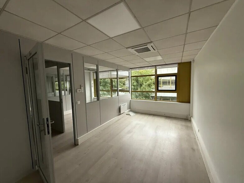 Bureau dans Villepinte à louer - Photo intérieure - Image 2 de 5