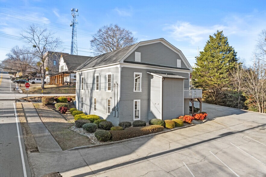 90 E Moreno St, Buford, GA à vendre - Photo du bâtiment - Image 3 de 55