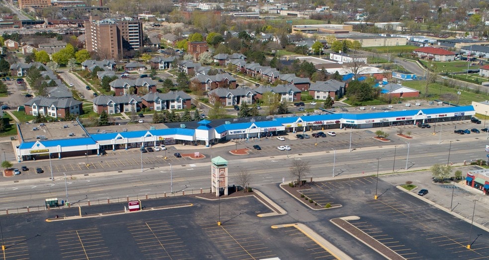 14101-14529 Woodward Ave, Highland Park, MI for lease - Building Photo - Image 1 of 8