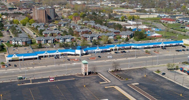 Plus de détails pour 14101-14529 Woodward Ave, Highland Park, MI - Commerce de détail à louer