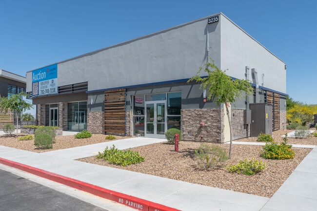 More details for 3235 Bicentennial Pky, Henderson, NV - Retail for Auction