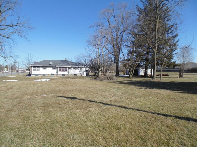 1075 S Lake Park, Hobart, IN for sale - Building Photo - Image 1 of 1